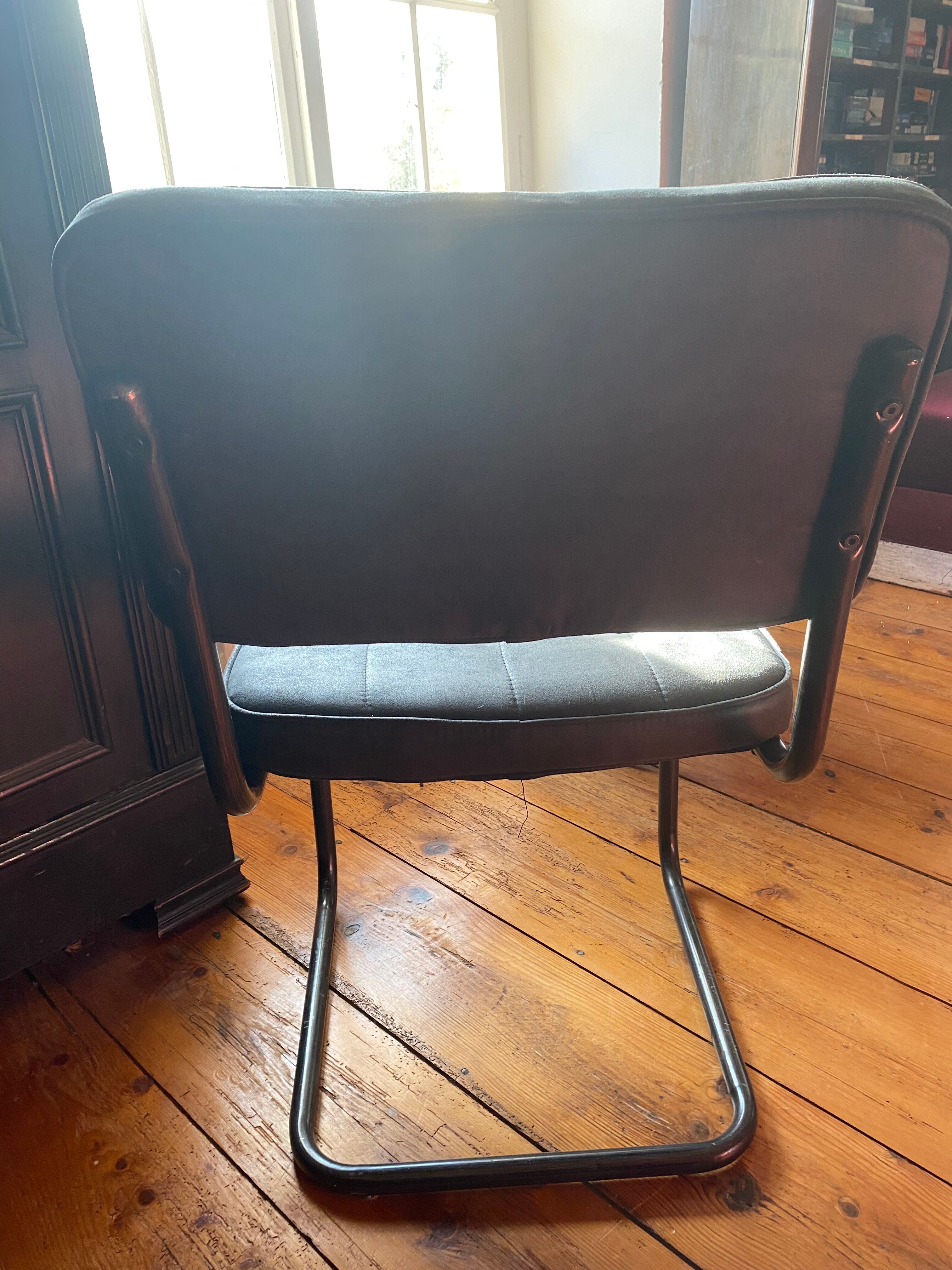 4 leather chairs black