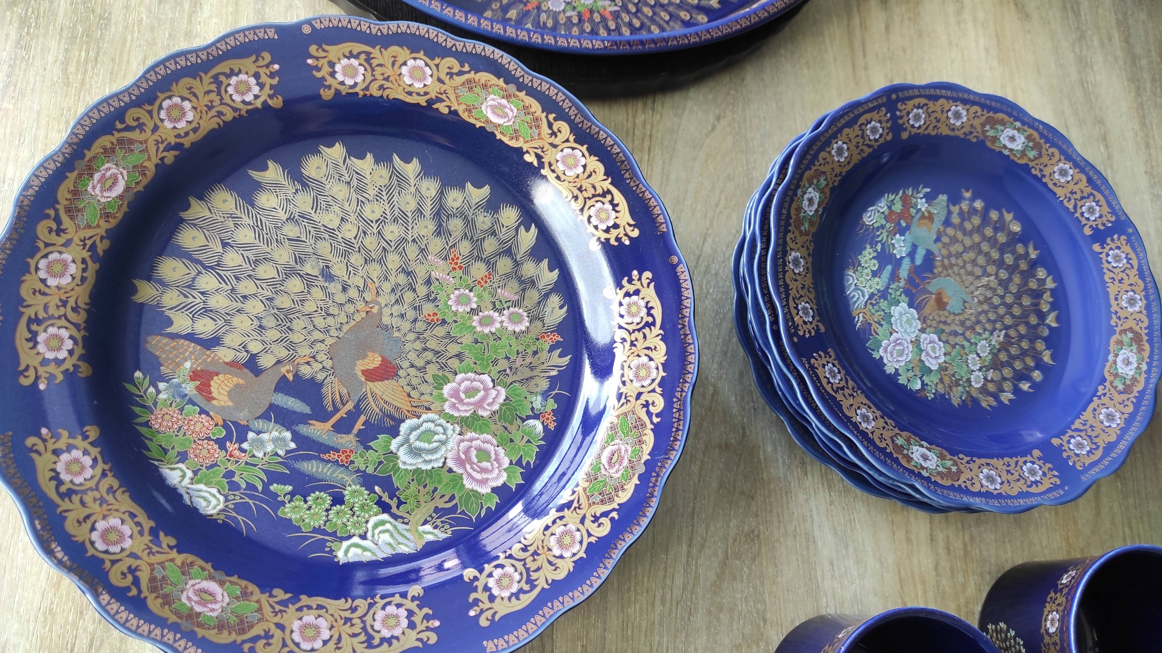 Superb complete table service "Taous" in cobalt blue porcelain.