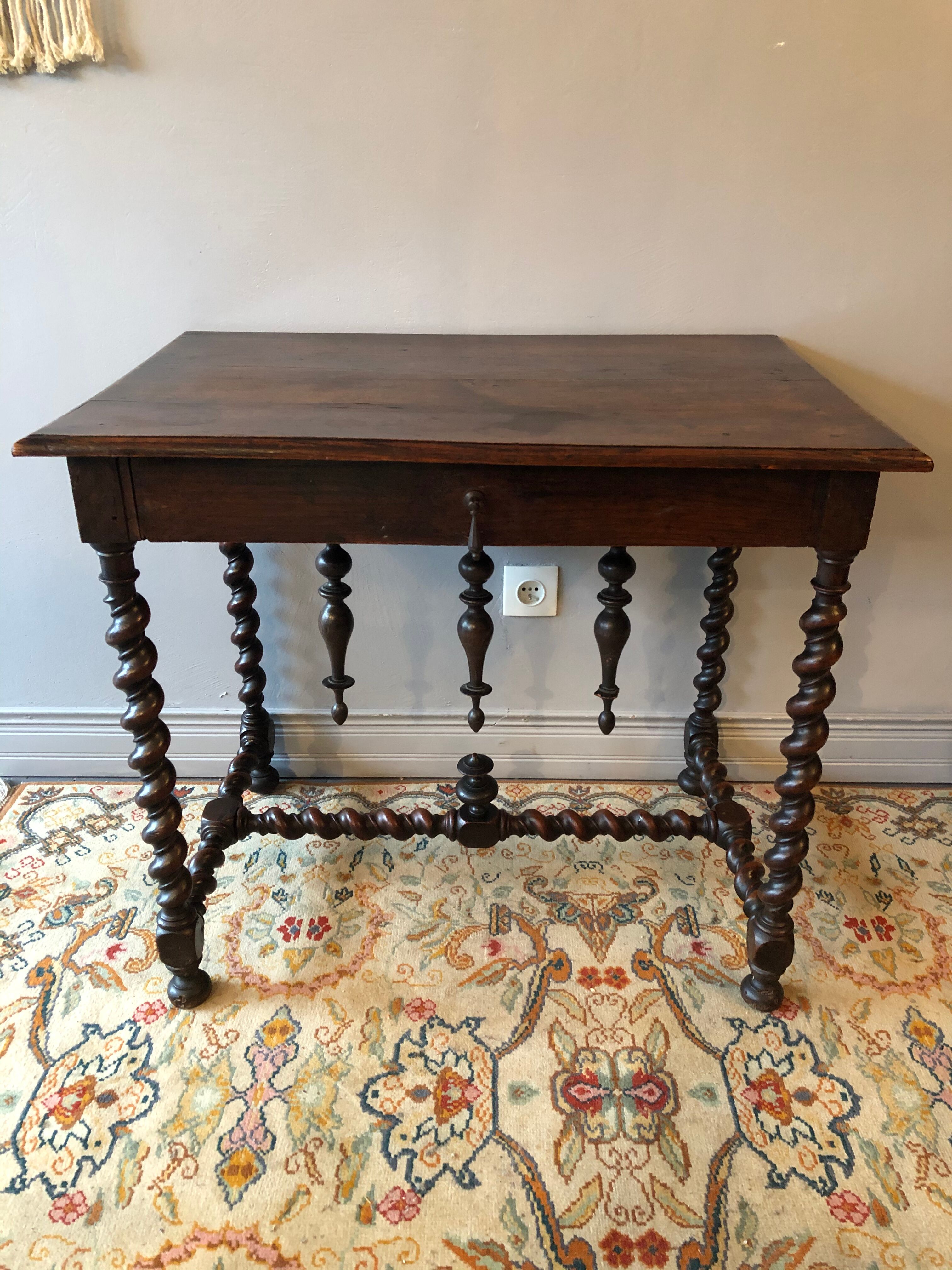 Office, writing table at the end of the 19th century