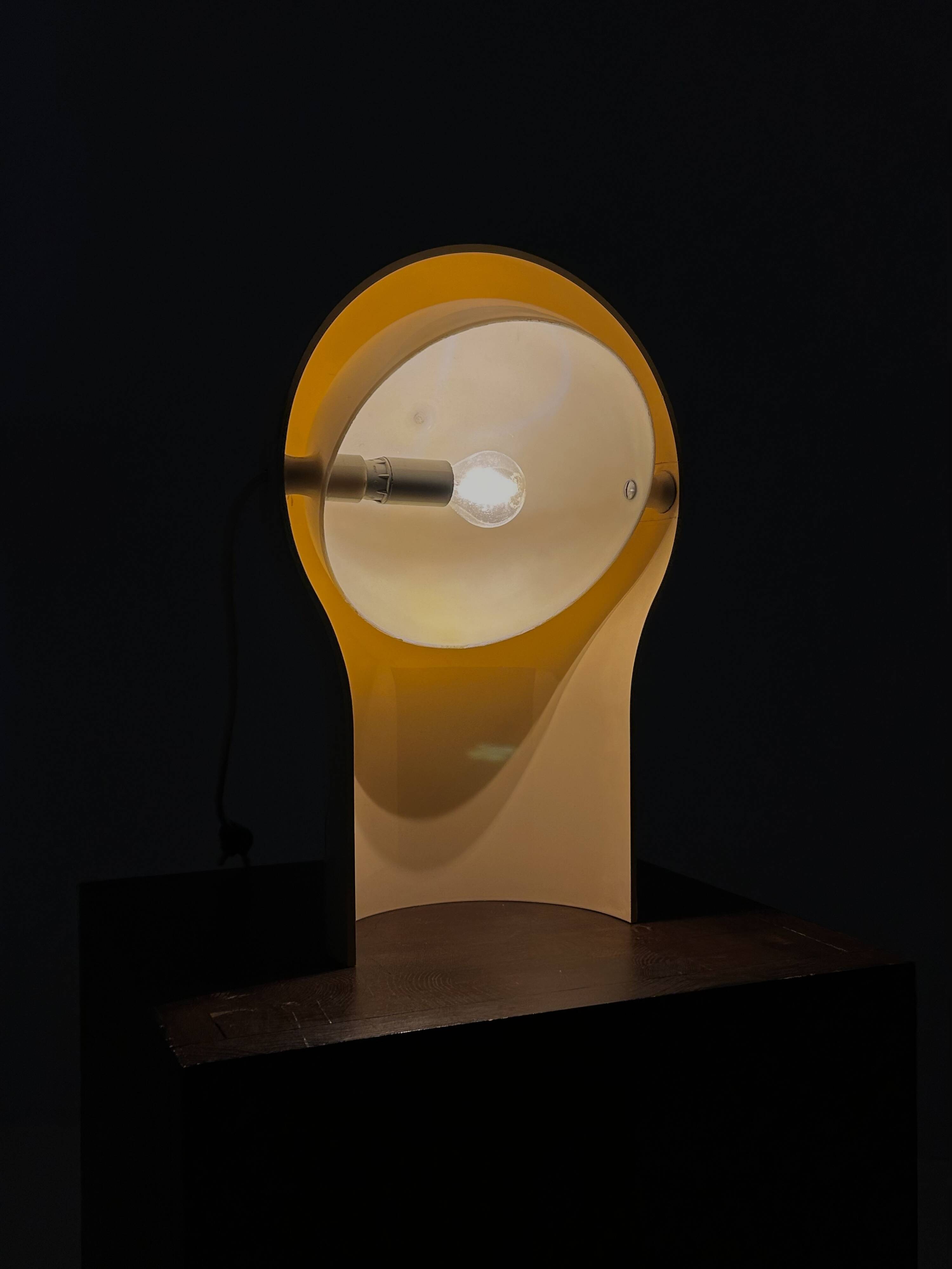 Lampe de table Telegono par Vico Magistretti pour Artemide