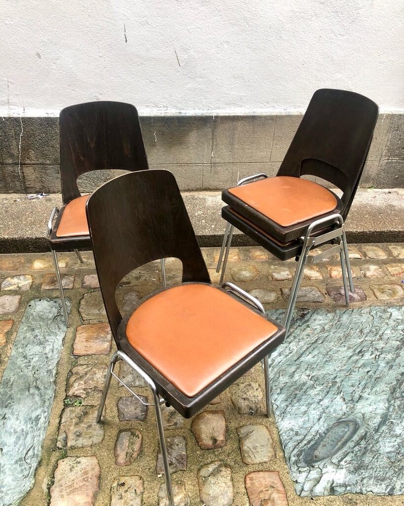 Set of 4 chairs model Barrel Manhattan circa 1970