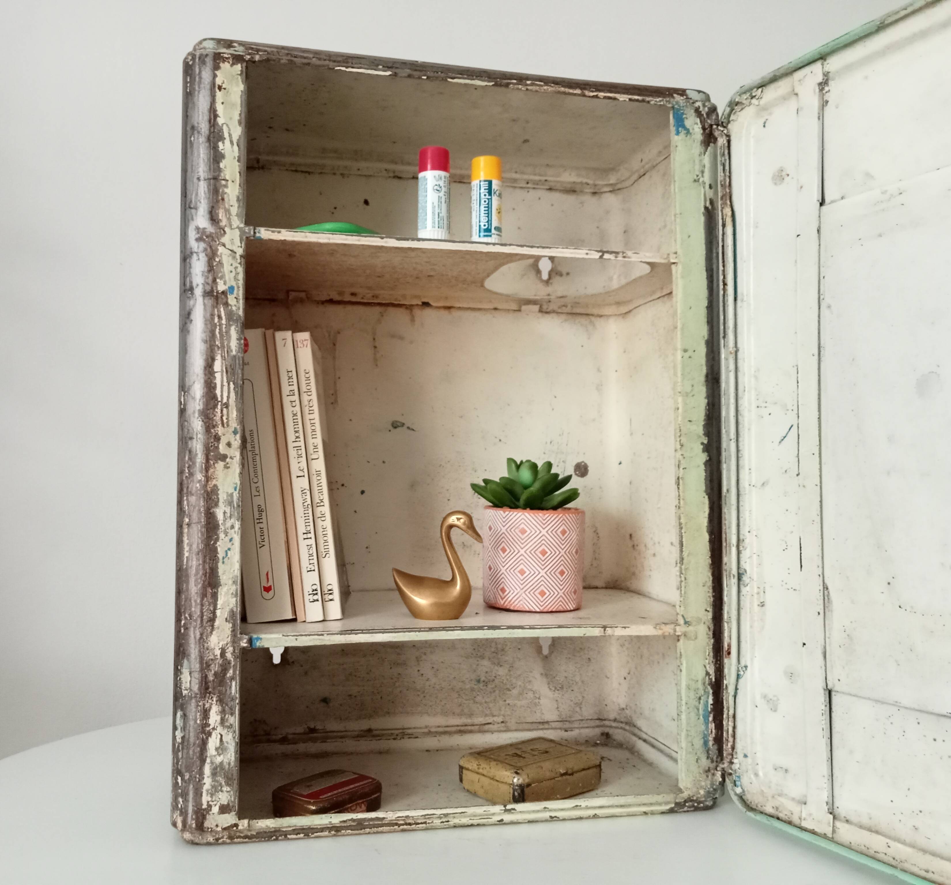 Vintage metal medicine cabinet from the 1950s