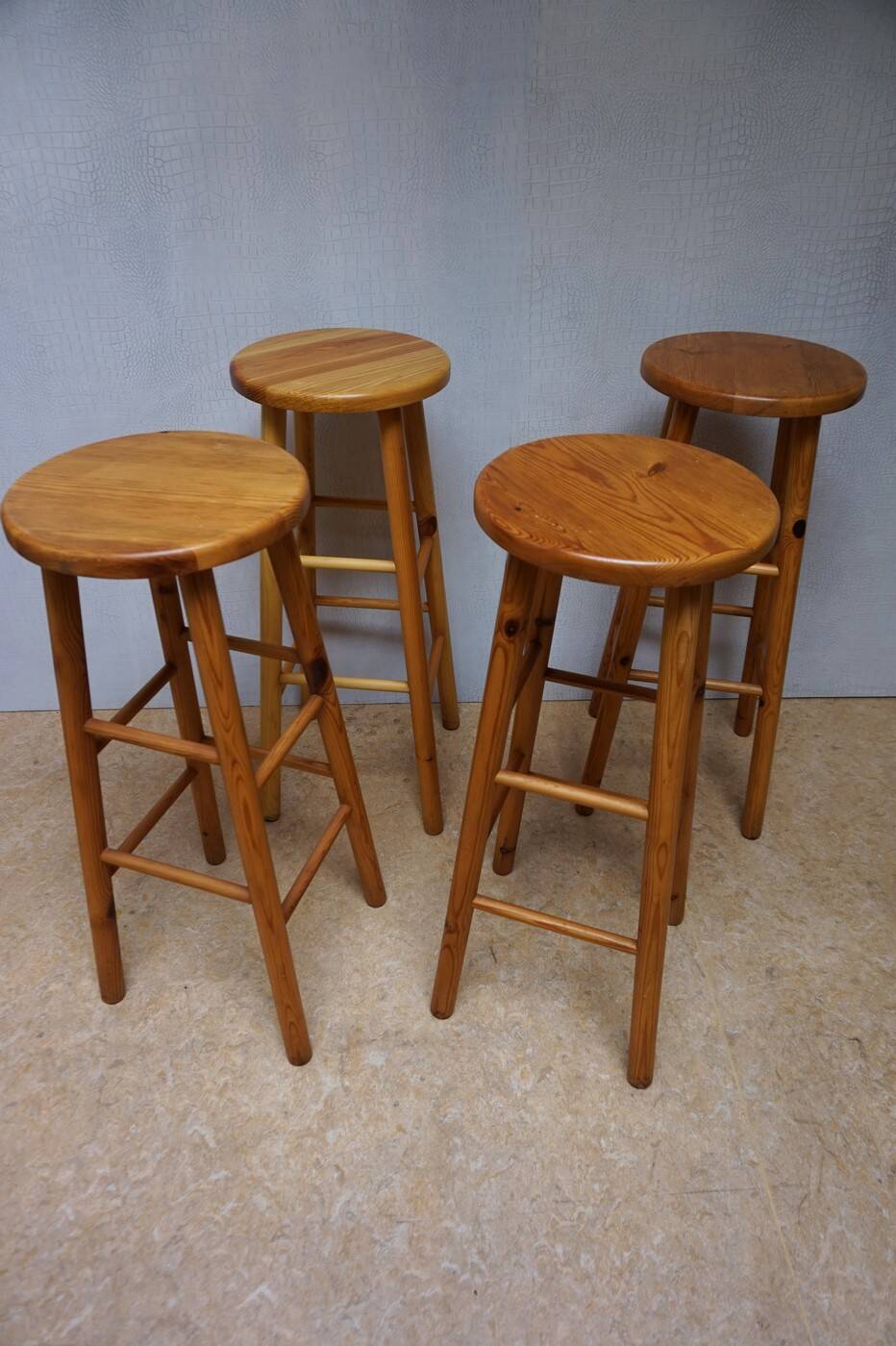 Set of 4 midcentury vintage high pine bar stools