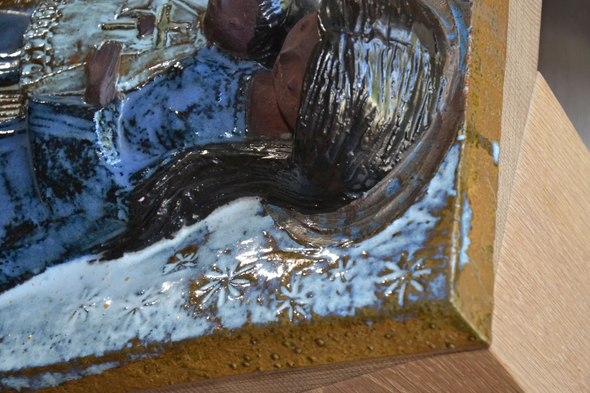 Enamel plaque Virgin with Child Perignem