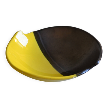 Bicolour ceramic cup in black and yellow signed Luc Vallauris 1950