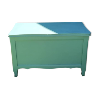 Toy box