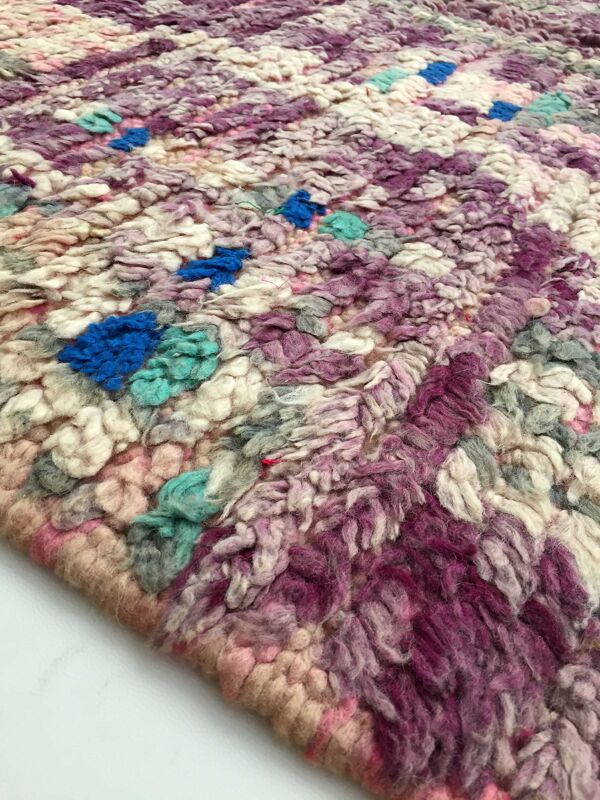 Tapis berbère Boujaad violet à motifs colorés 264x141cm