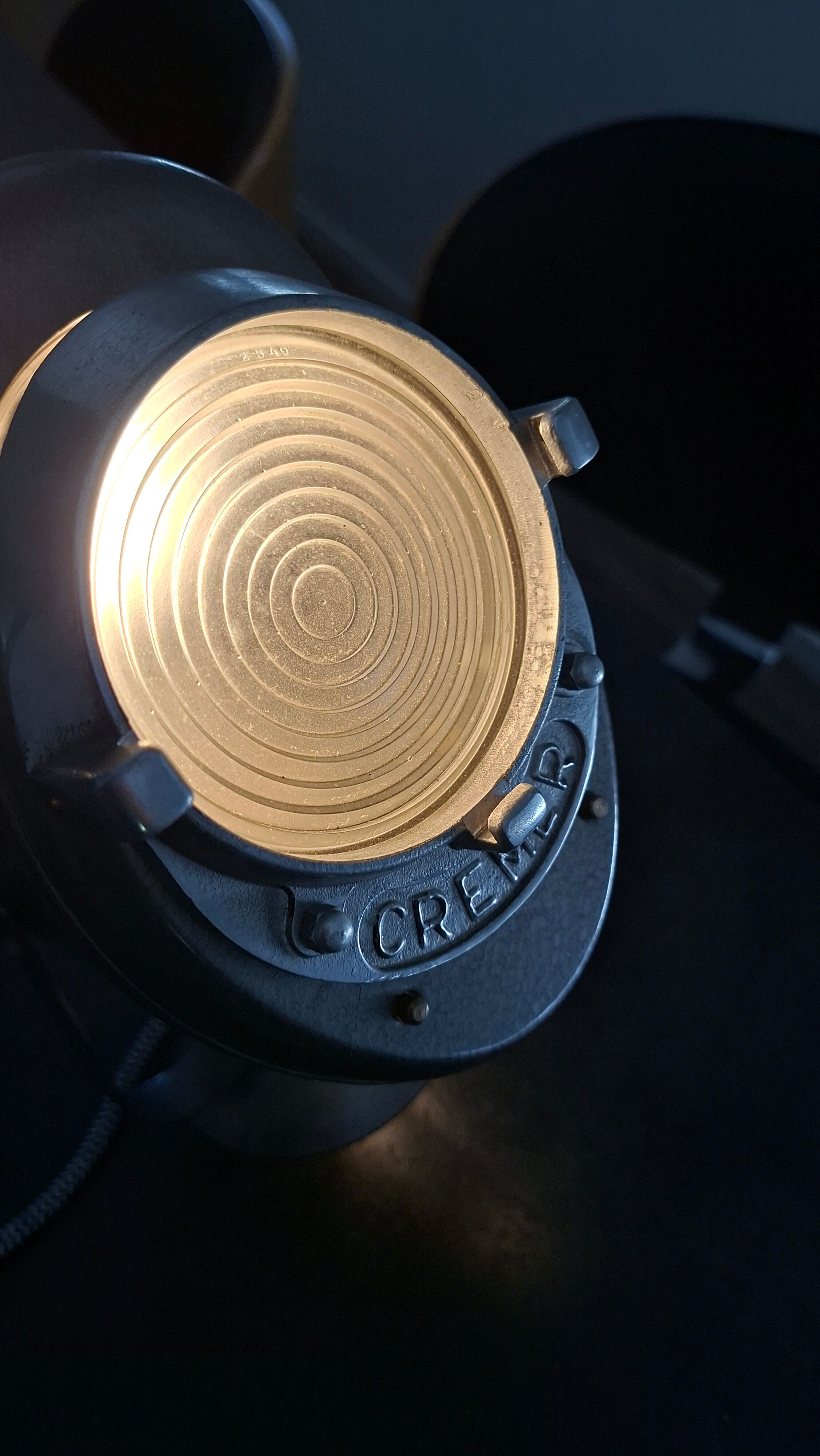 Cremer Paris Projector / Theatre / Cinema / Studio