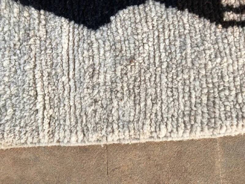 Handmade Moroccan rug, natural wool, 2.5x1.5 m.