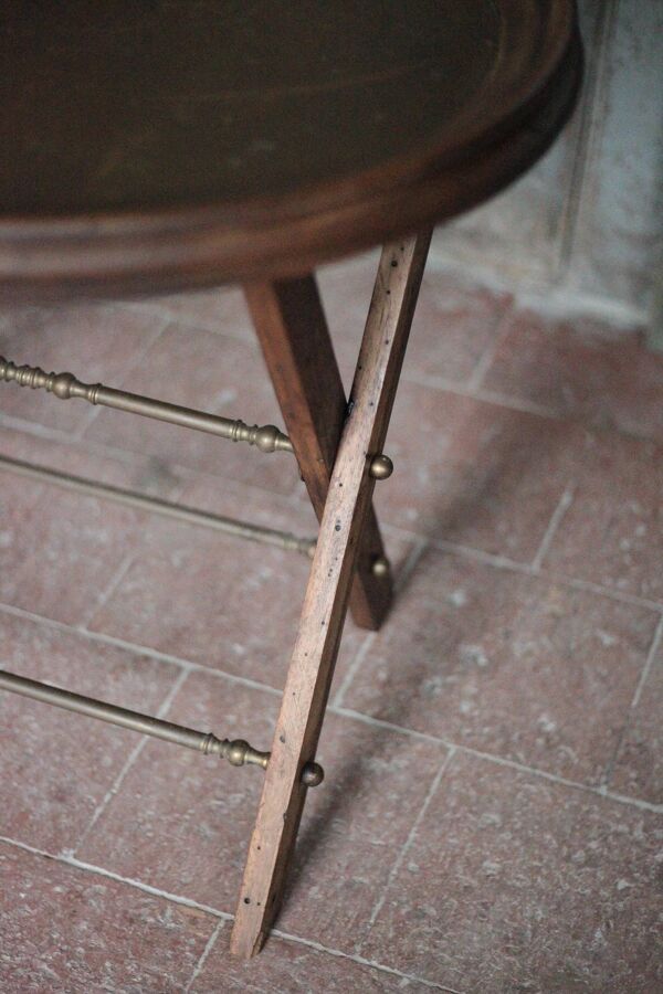 Petite table basse pliante avec plateau bois et laiton Napoléon III style