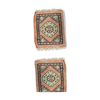 Pakistan's pure wool carpet dimensions 0.60 x 0.45 cm