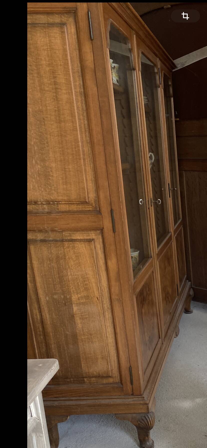 Vaisselier en bois fin