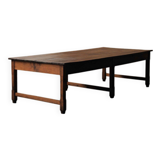 Large antique table in solid pine – France, around 1900