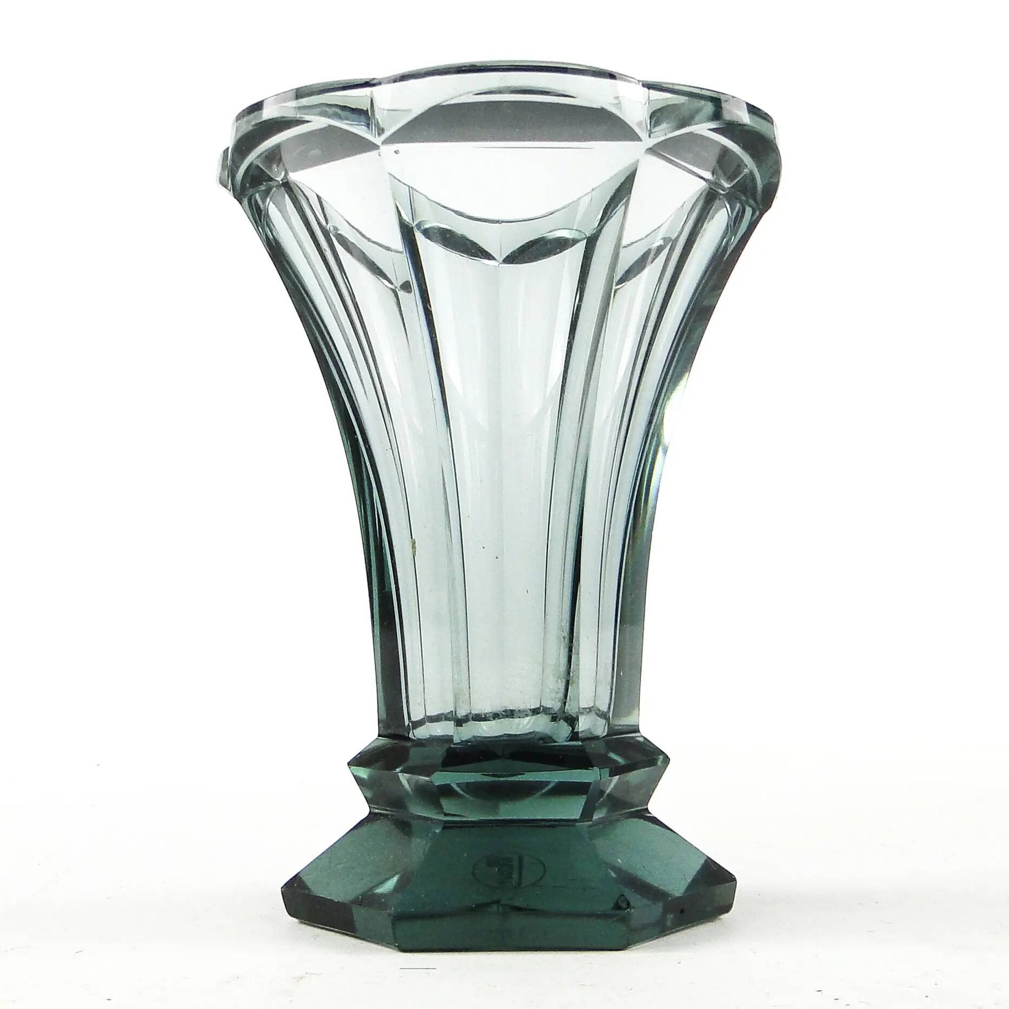 Vase, Art Deco, crystal, Moser, Czechoslovakia, 1930s