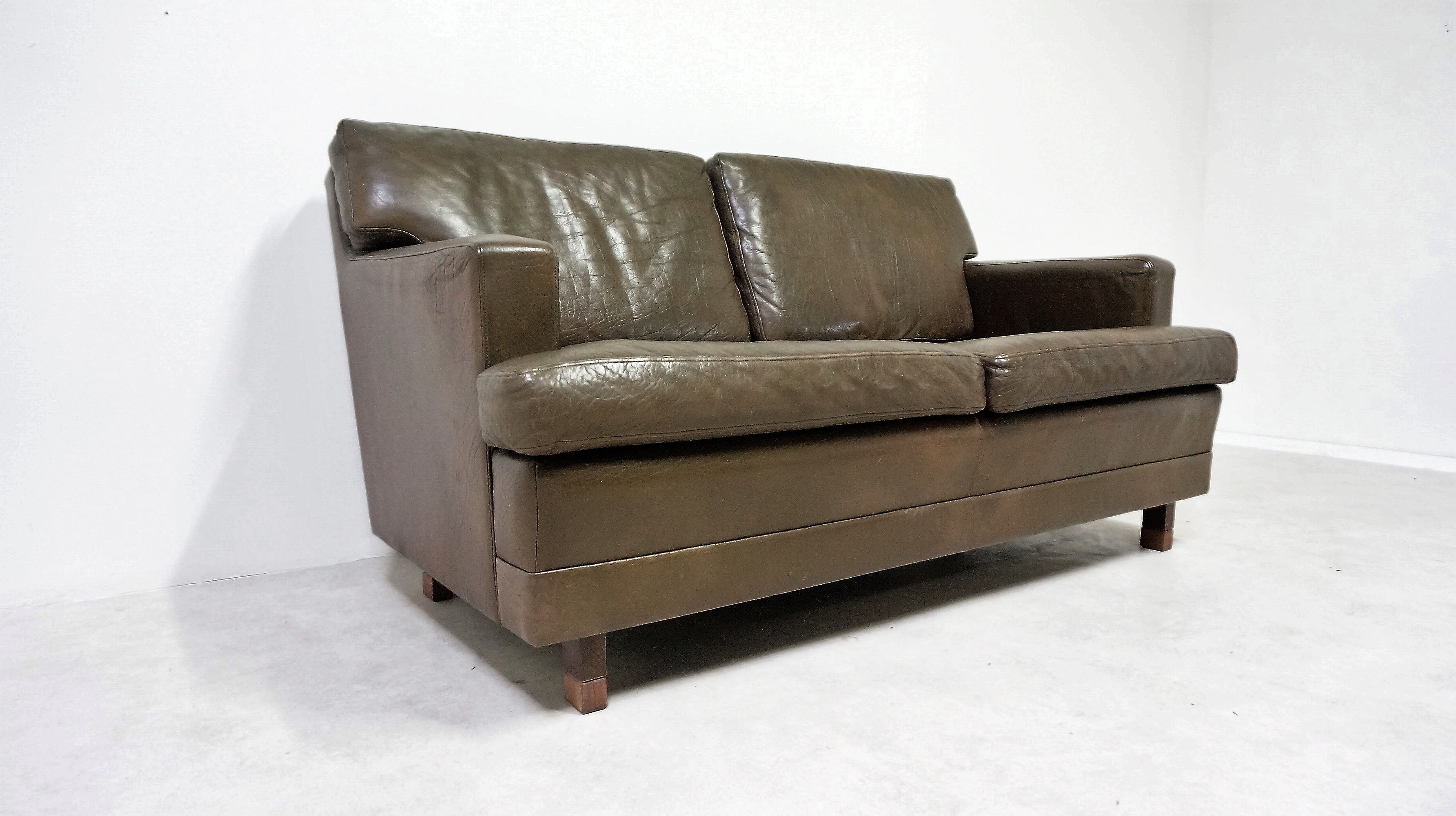 Scandinavian leather couch