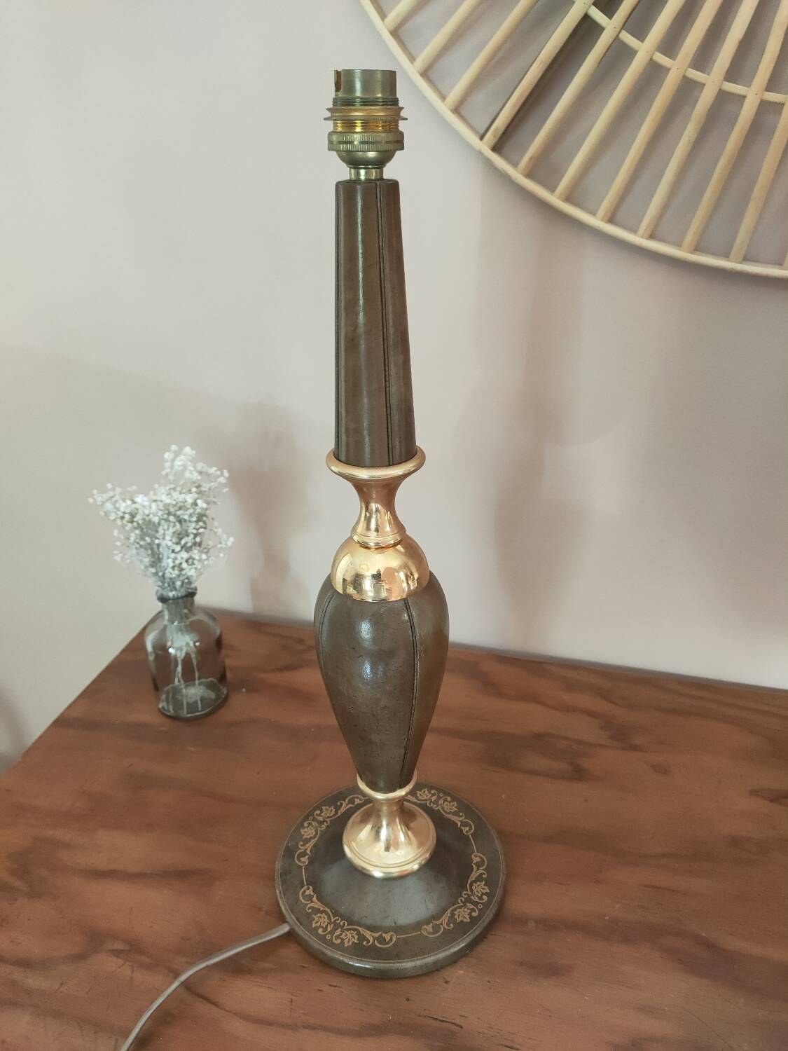 Le Tanneur leather and brass desk lamp