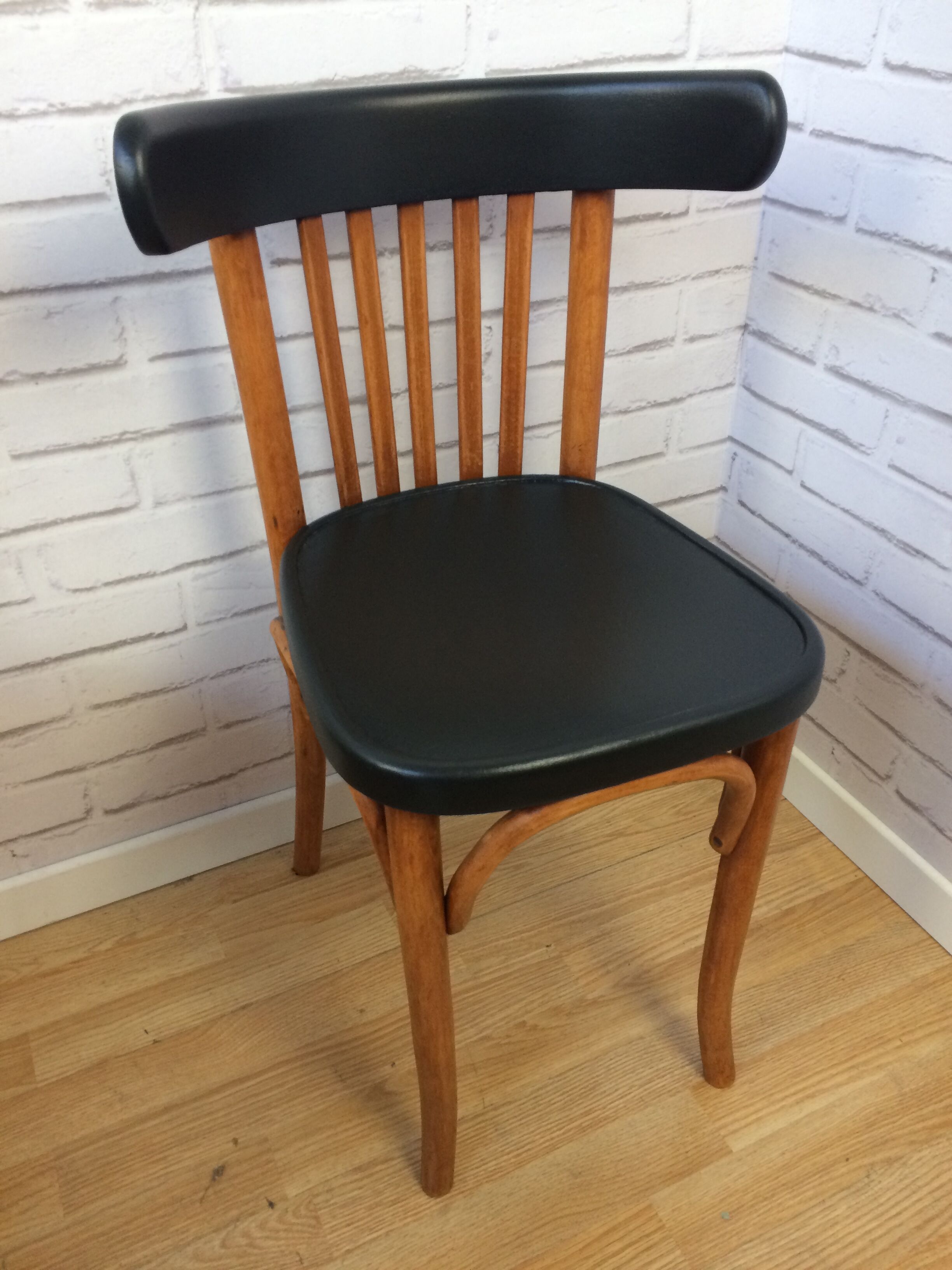Lot de 6 chaises bistrot dépareillées