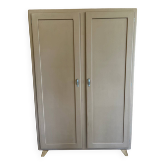 Armoire parisienne pieds compas