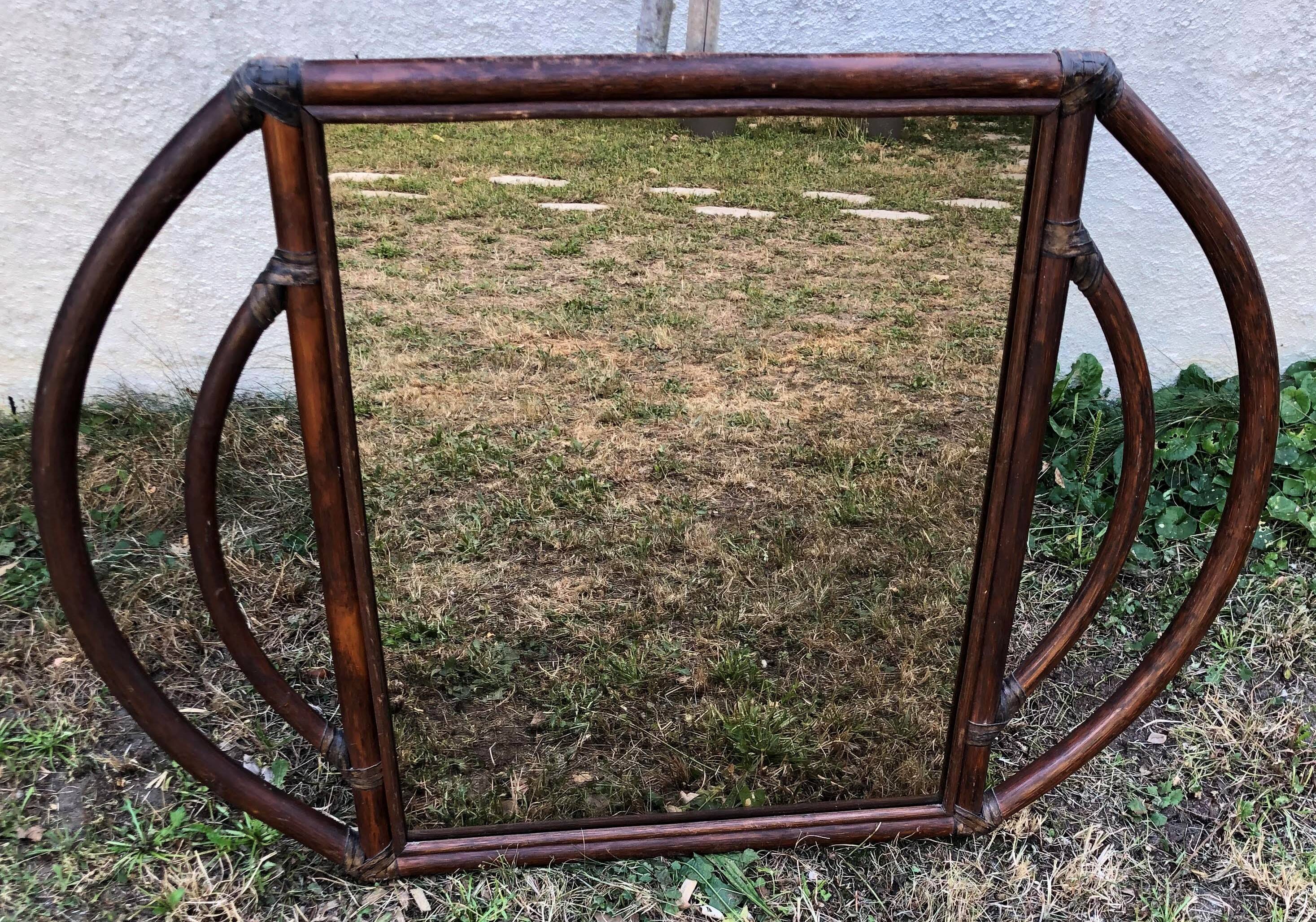 Grand miroir vintage en rotin