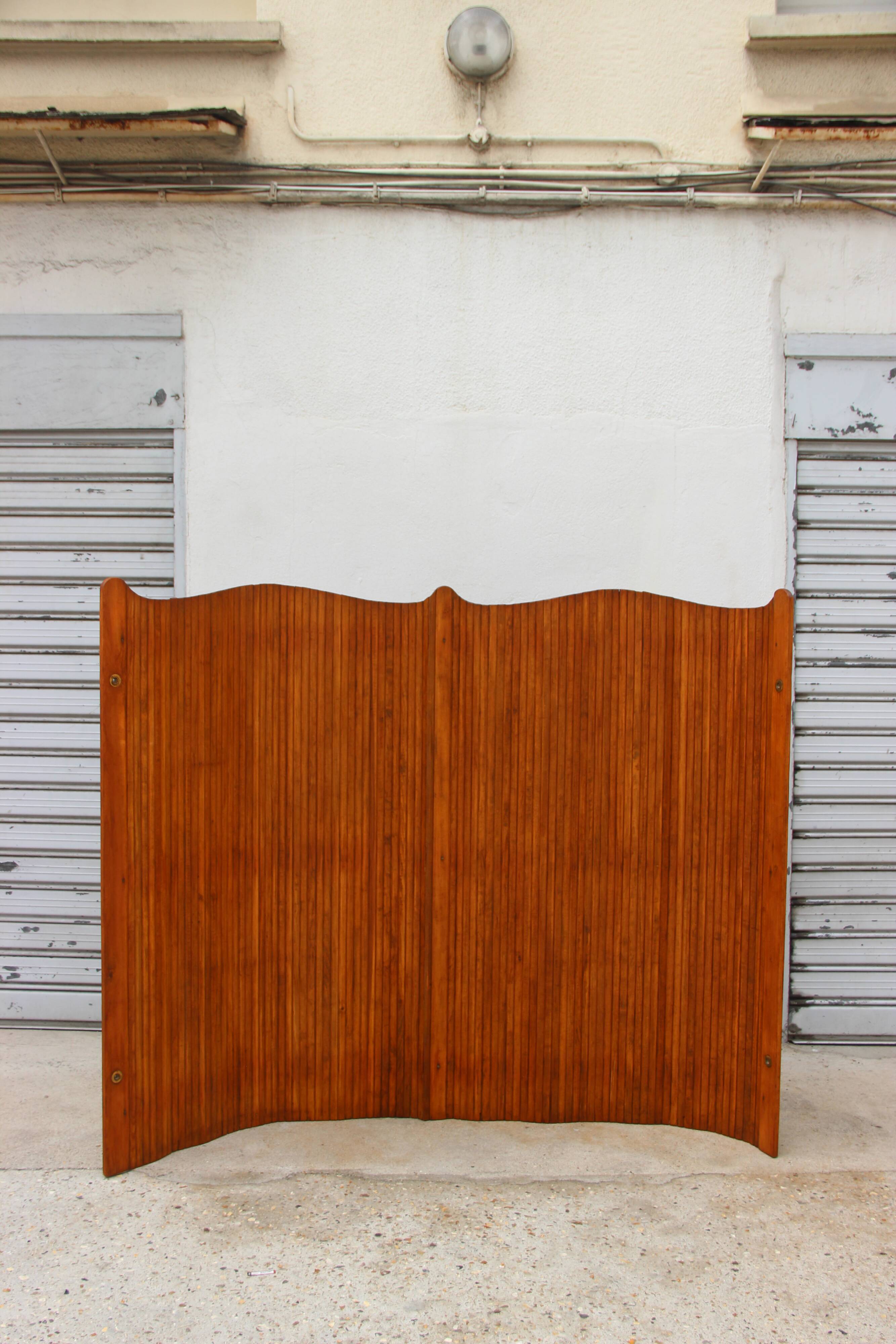 Baumann modular screen in wooden slats