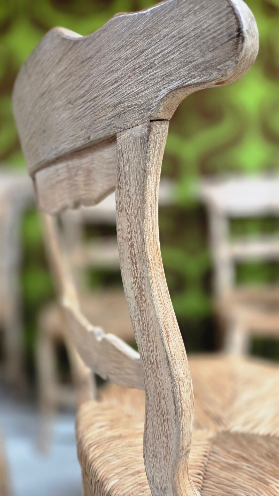 8 rustic oak chairs with patina, straw seating, 1950s.