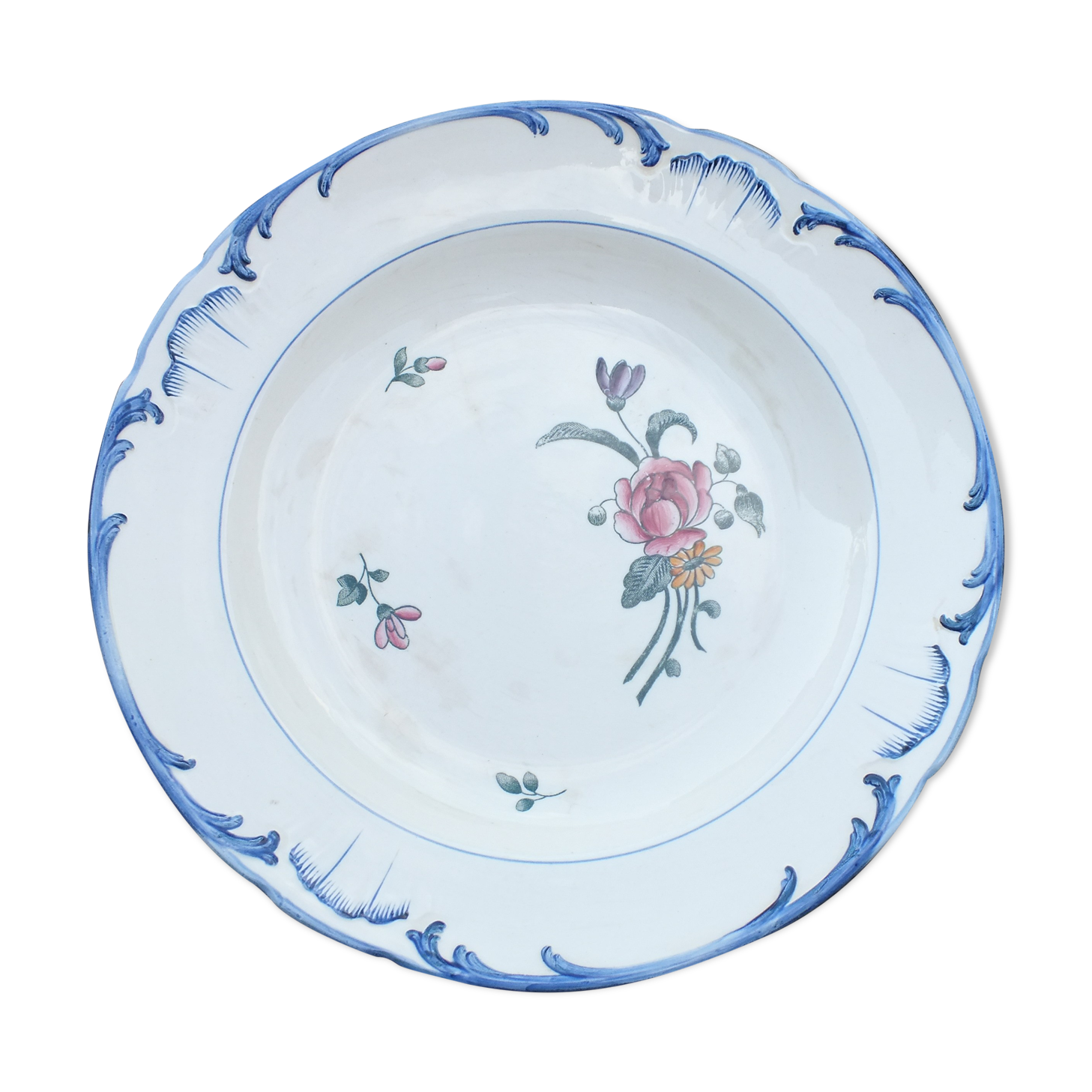 Round flat and hollow Longchamp Velars in Iron Earth