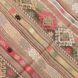 Tapis kilim ancien pastel, teintes délavées rose & vert, charme bohème,
