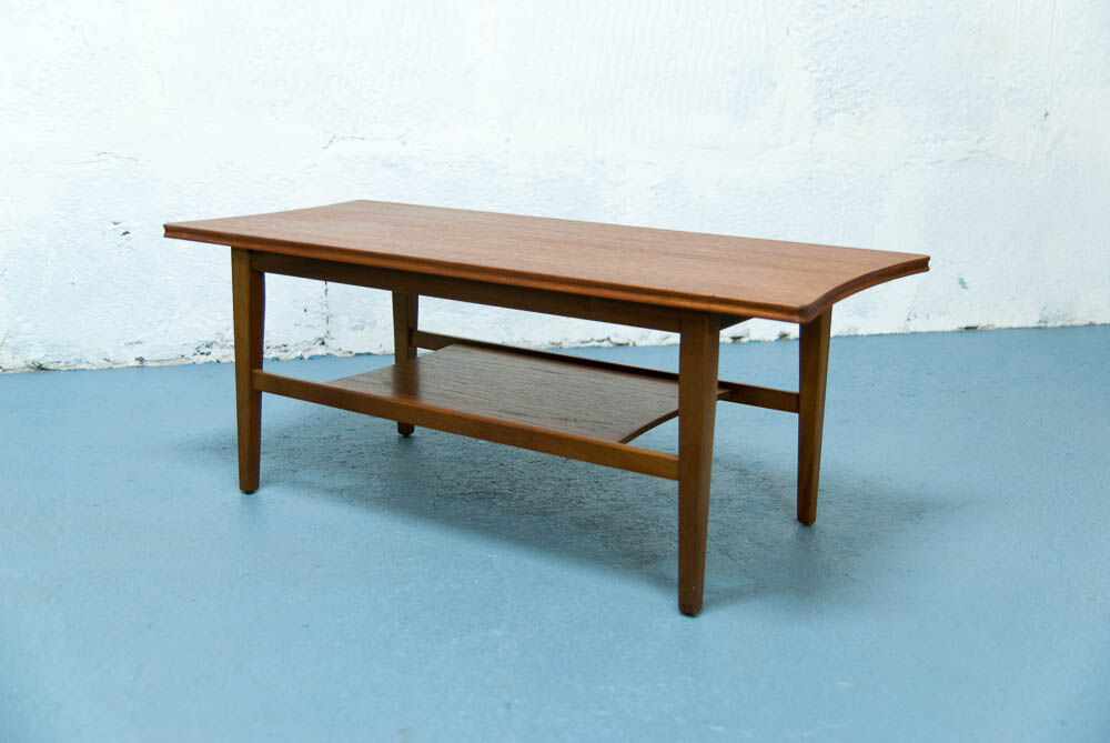 Table low Scandinavian 92cm