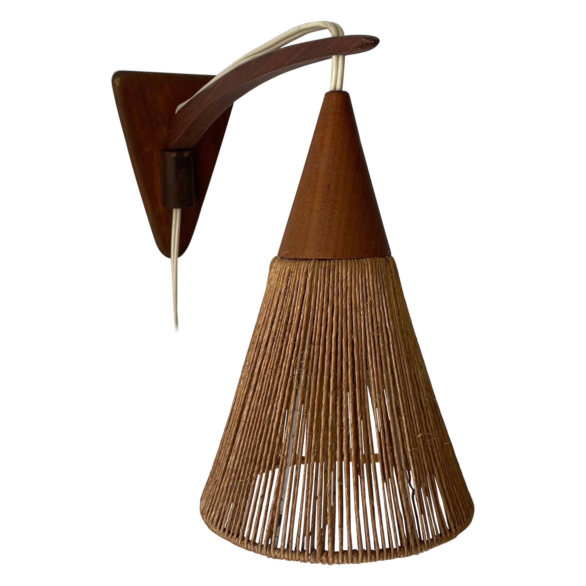 Teak wall lamp with natural ropes by Ib Fabiansen for Fog & Mørup, 1960s, Denmark.