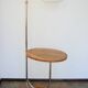 Une lampe sur pied avec une table d'appoint, années 1940.