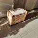 Pouf, coffre en rotin et bois