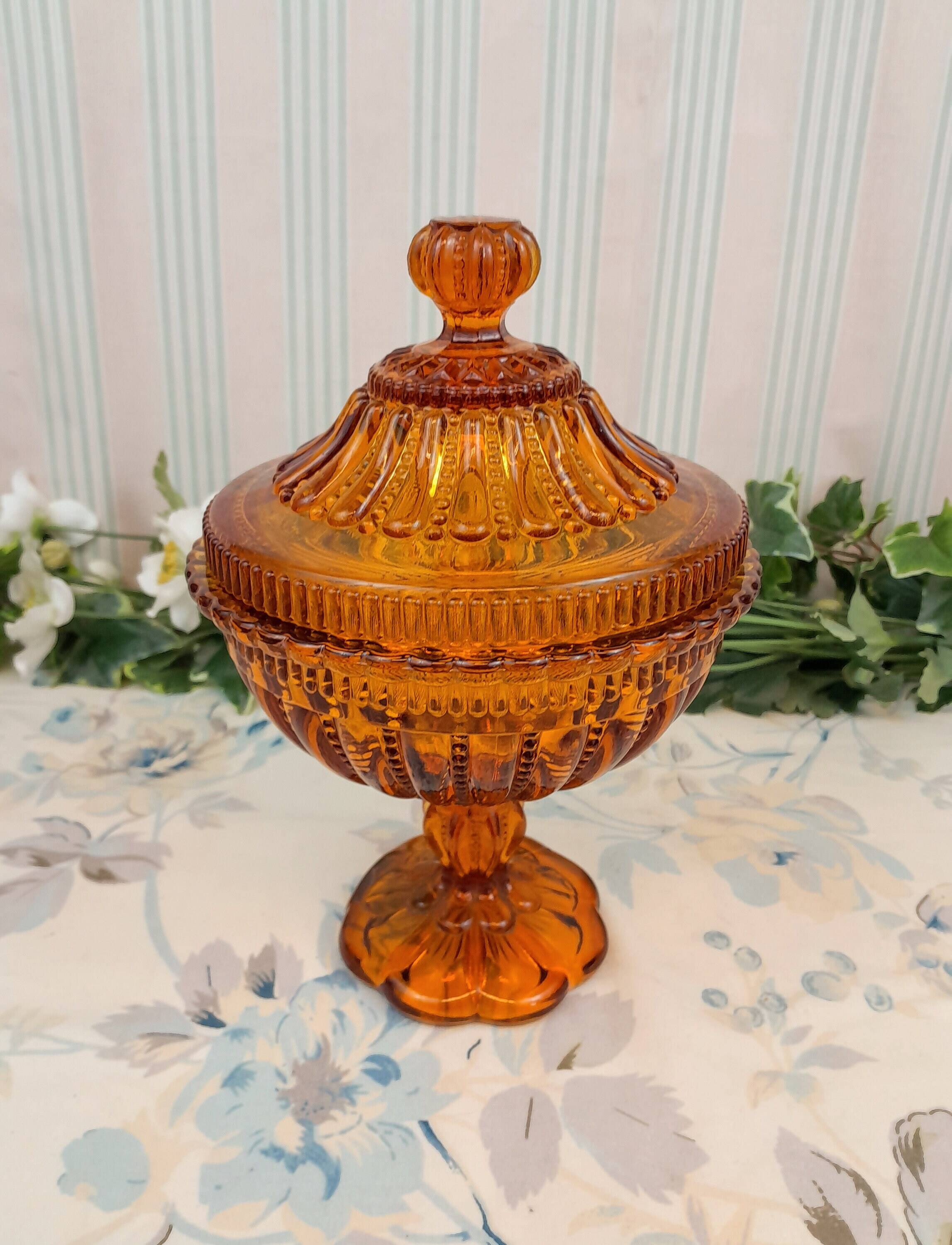 Molded amber glass drageoir