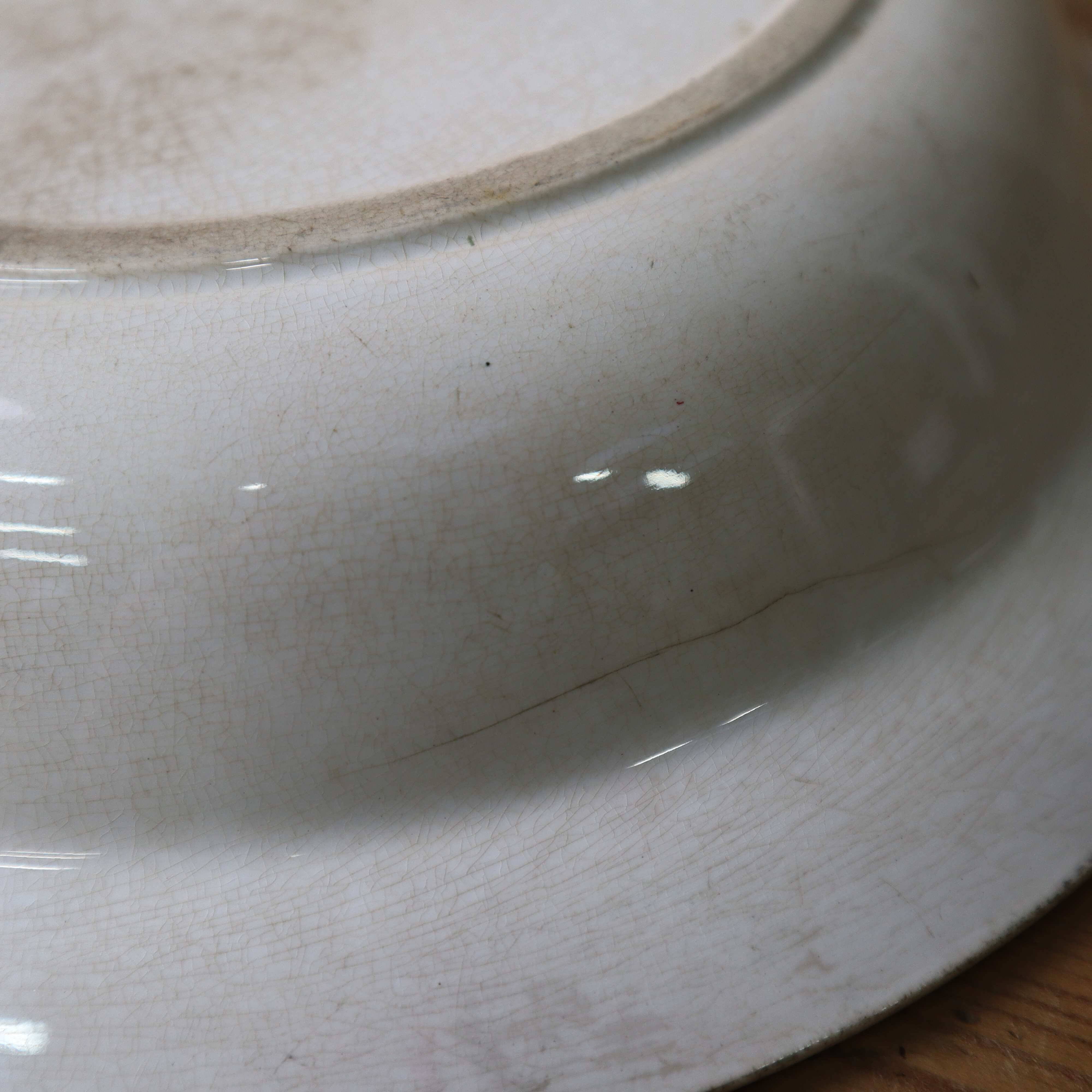 Sarreguemines hollow dish FONTANGES model white/pink