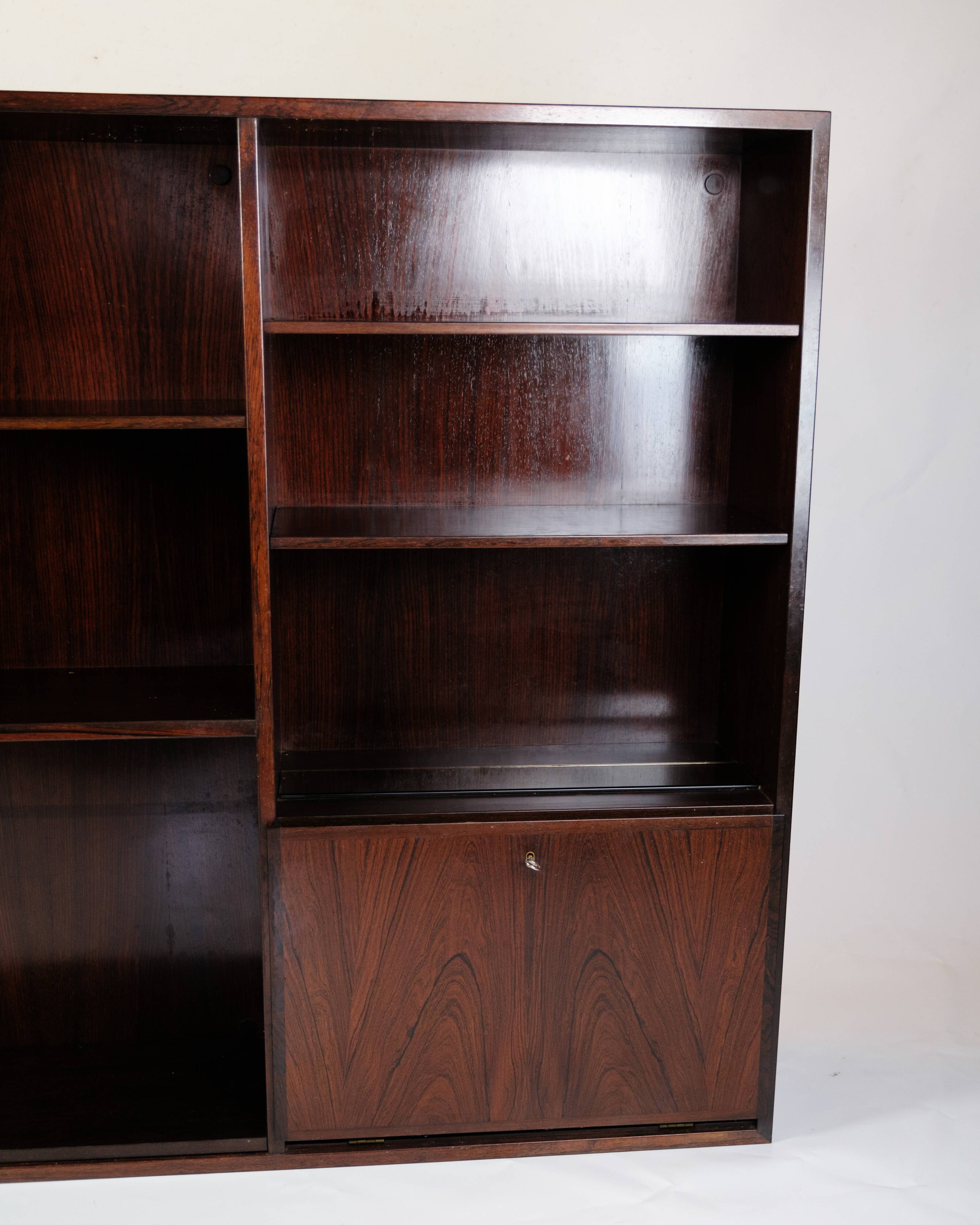 Bookcase Made In Rosewood Model 35 By Omann Jun. Møbelfabrik From 1960s
