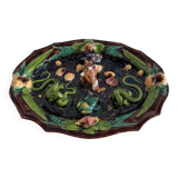 Plat en barbotine décor de coquillages et de lézard Palissy