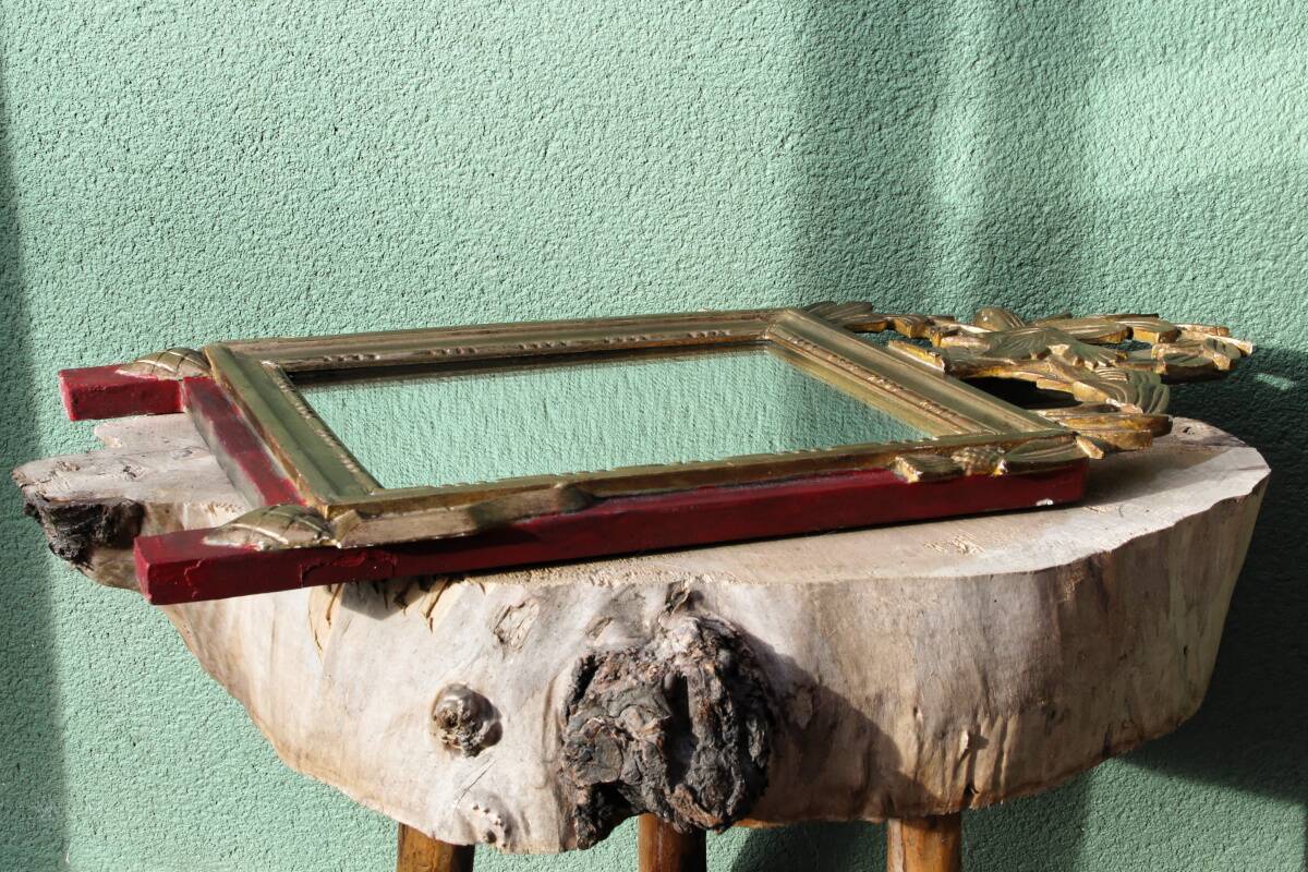 Carved wooden fronton mirror, Louis XVI style