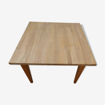 Coffee table with beech wood sheathed legs