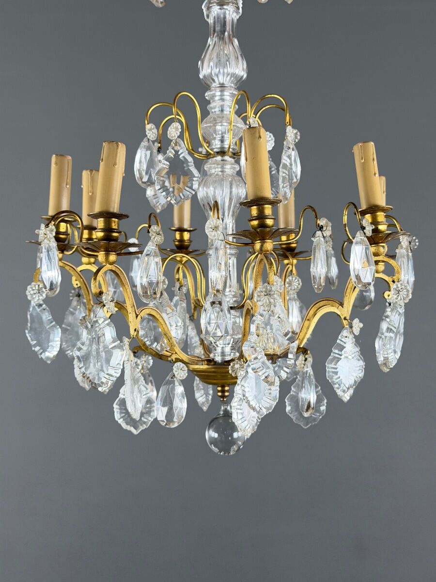 Louis XV style chandelier with pendants, 19th century