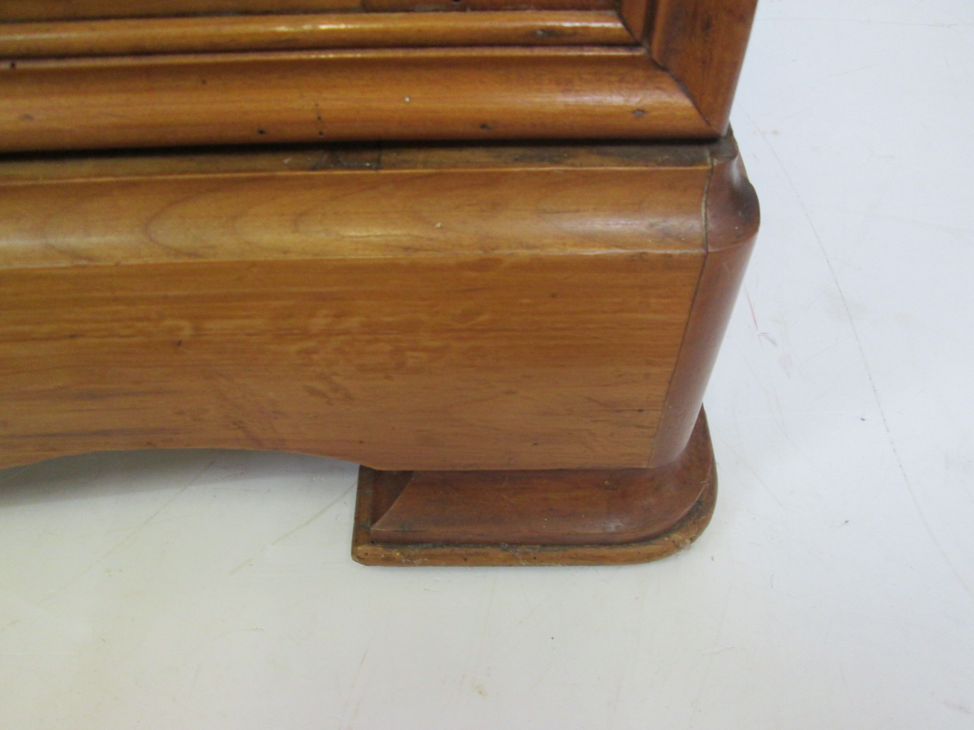 Cherry chest of drawers