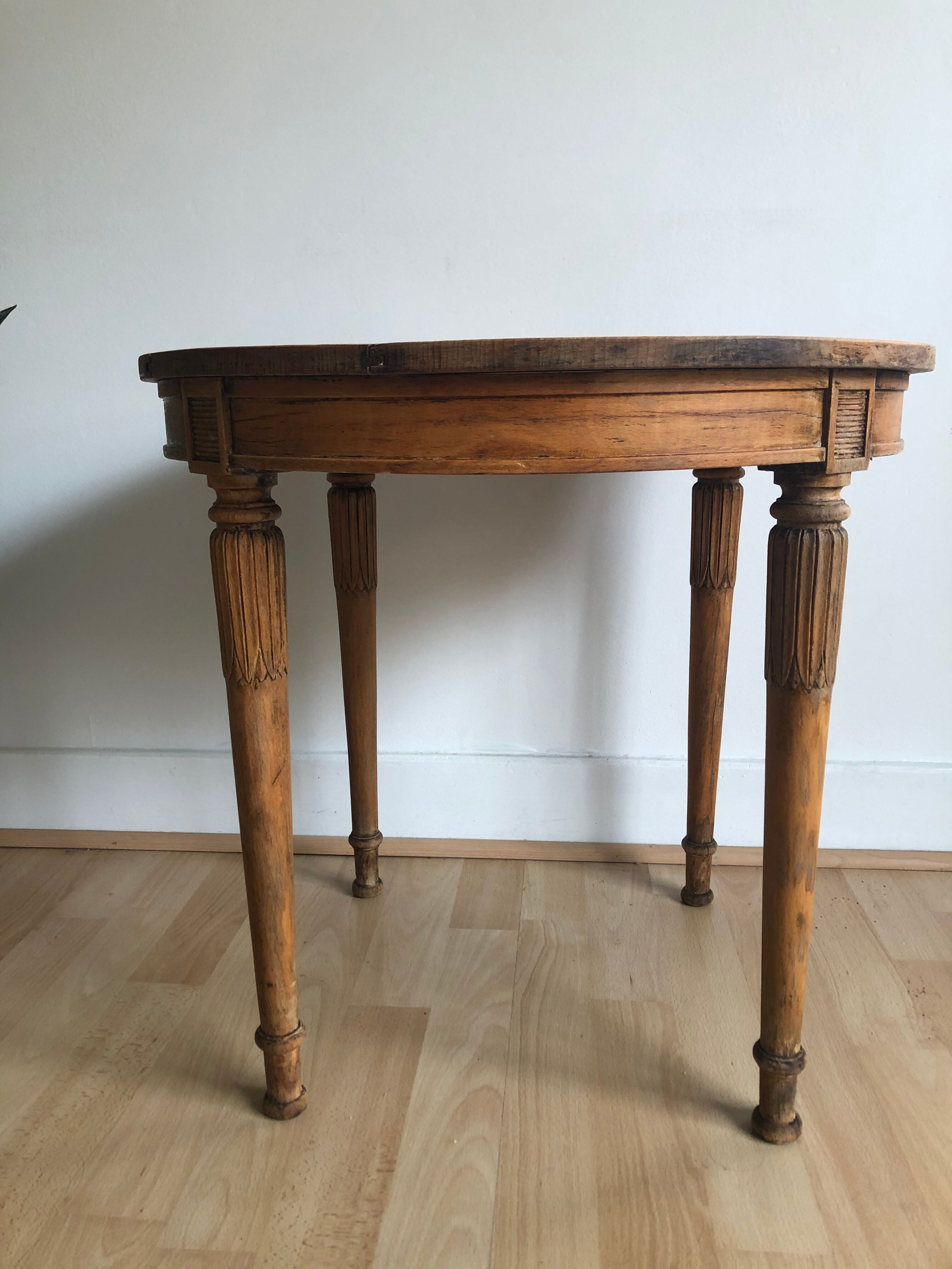 table d'appoint ronde en bois