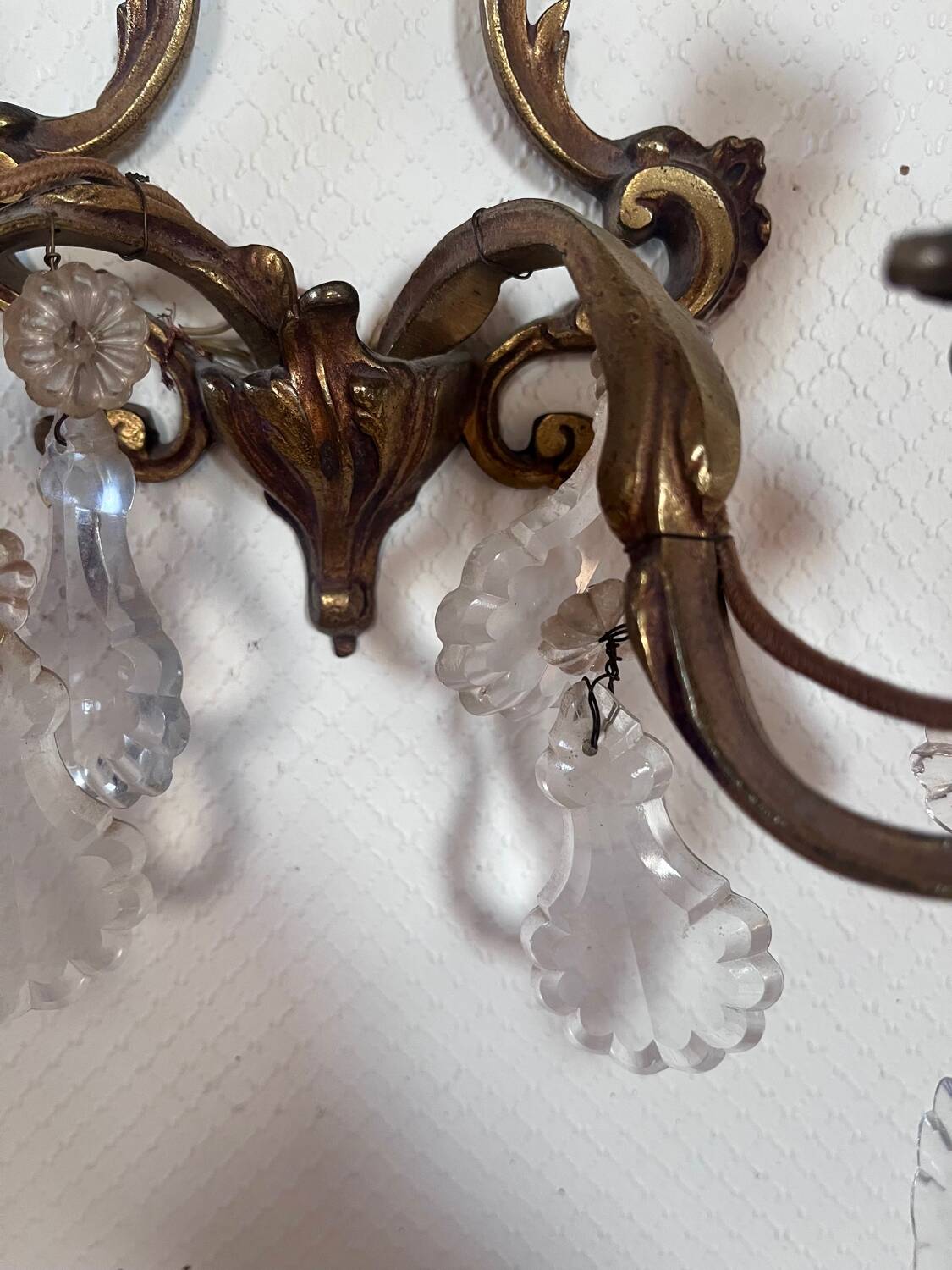 Antique wall light in gilded metal and tassels – 2 lights