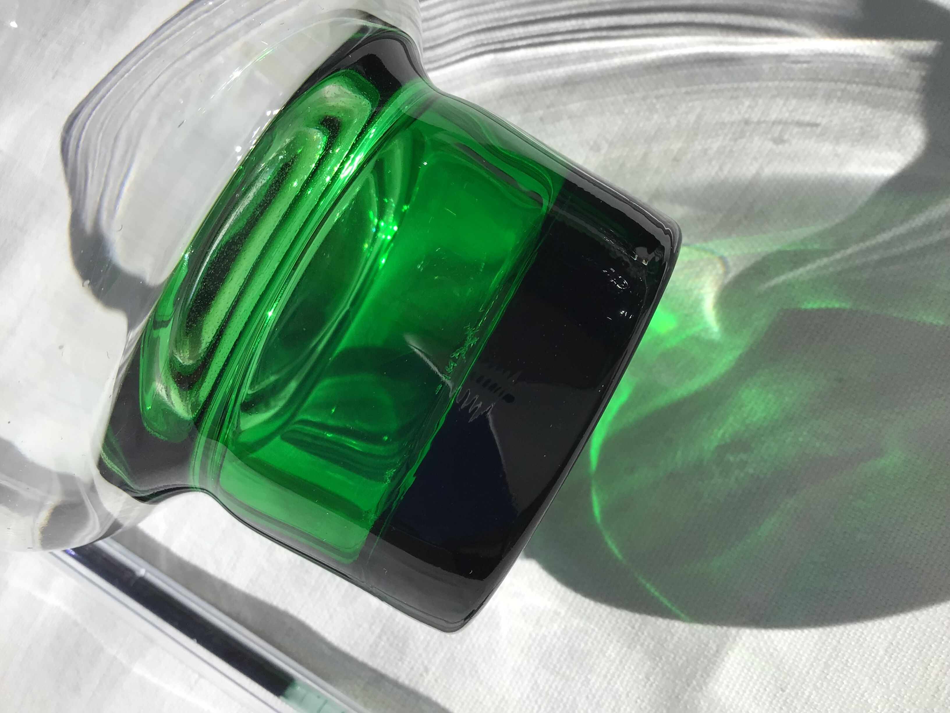 7 water glasses or wine hollow foot green glass diameter 8cm
