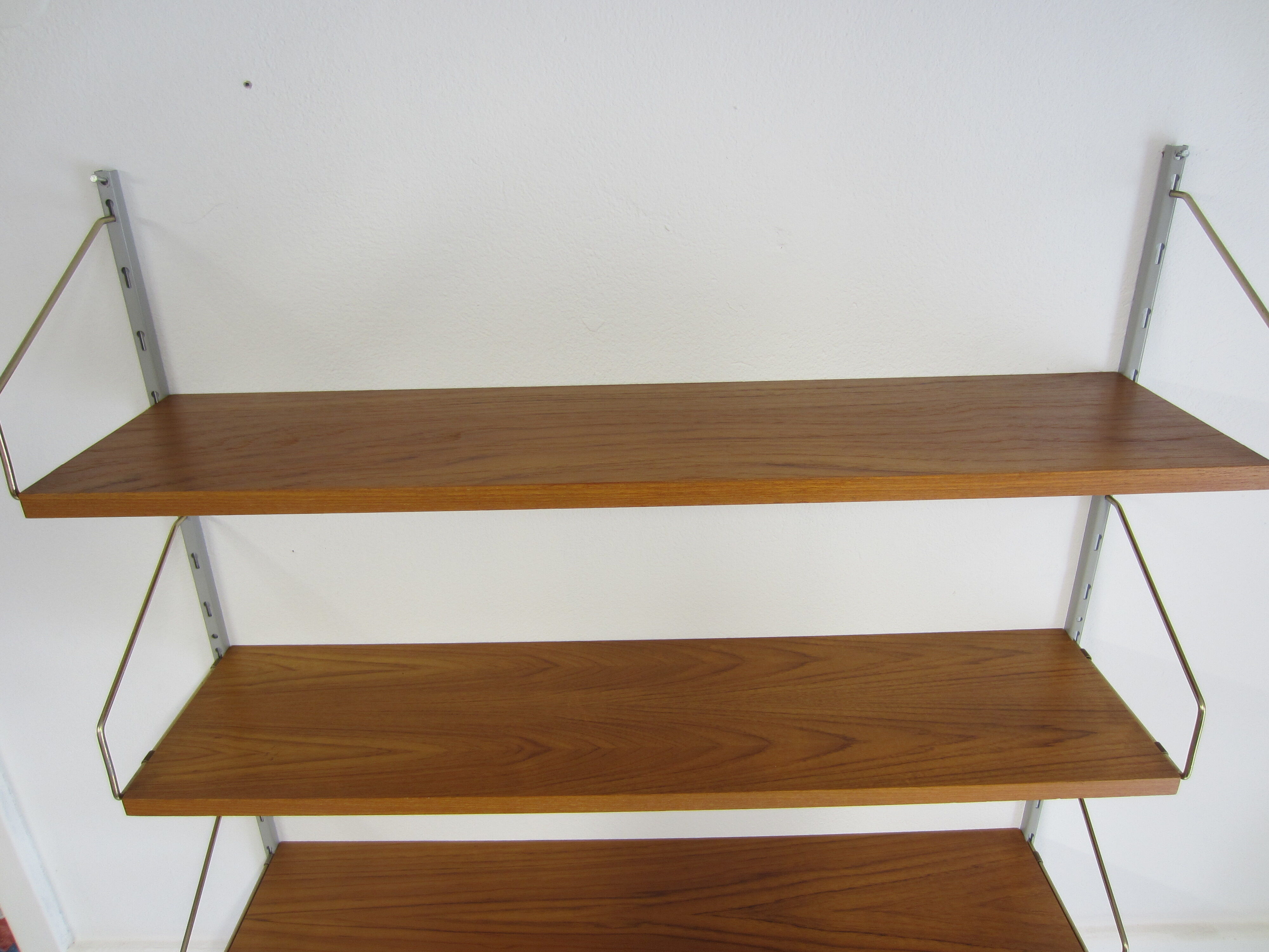 Scandinavian modular wall shelf