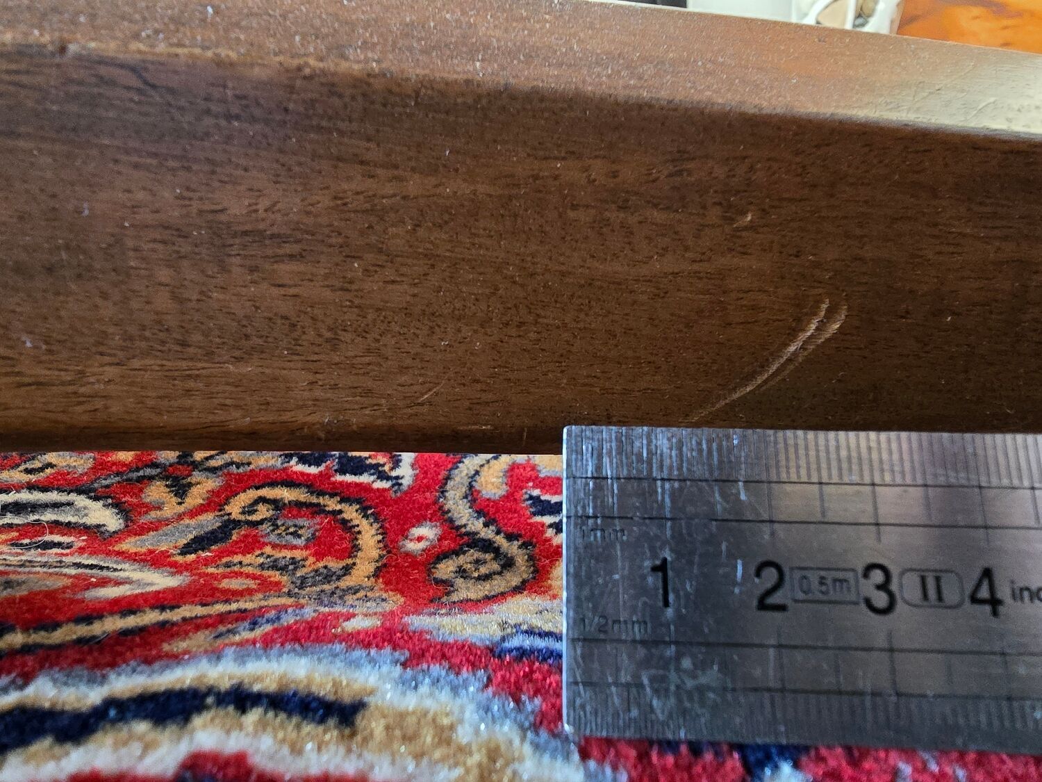 Table de jeu Henredon avec motif de toile d'araignée sur le dessus