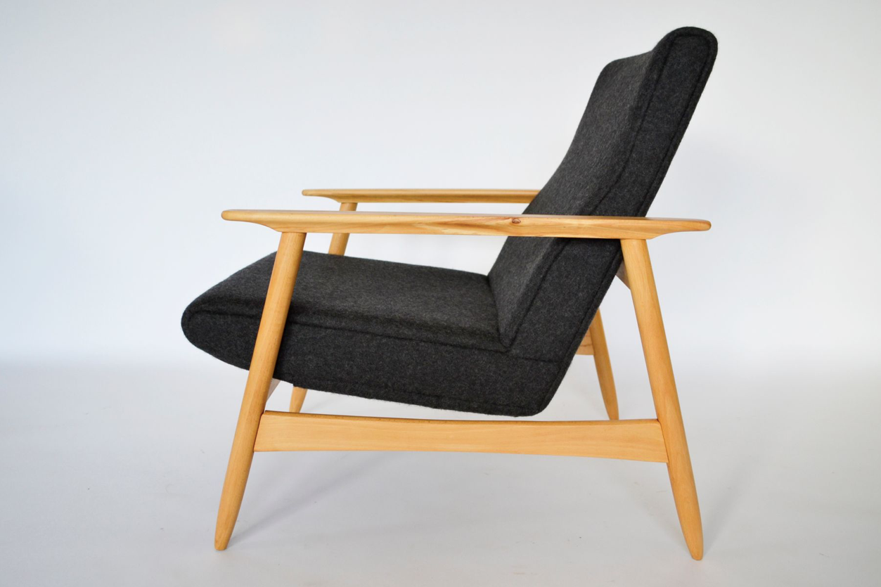 Pair of armchairs Ąžuolas by Valerija EMA Cukermanienė for Vilniaus Baldų Kombinatas, 1968