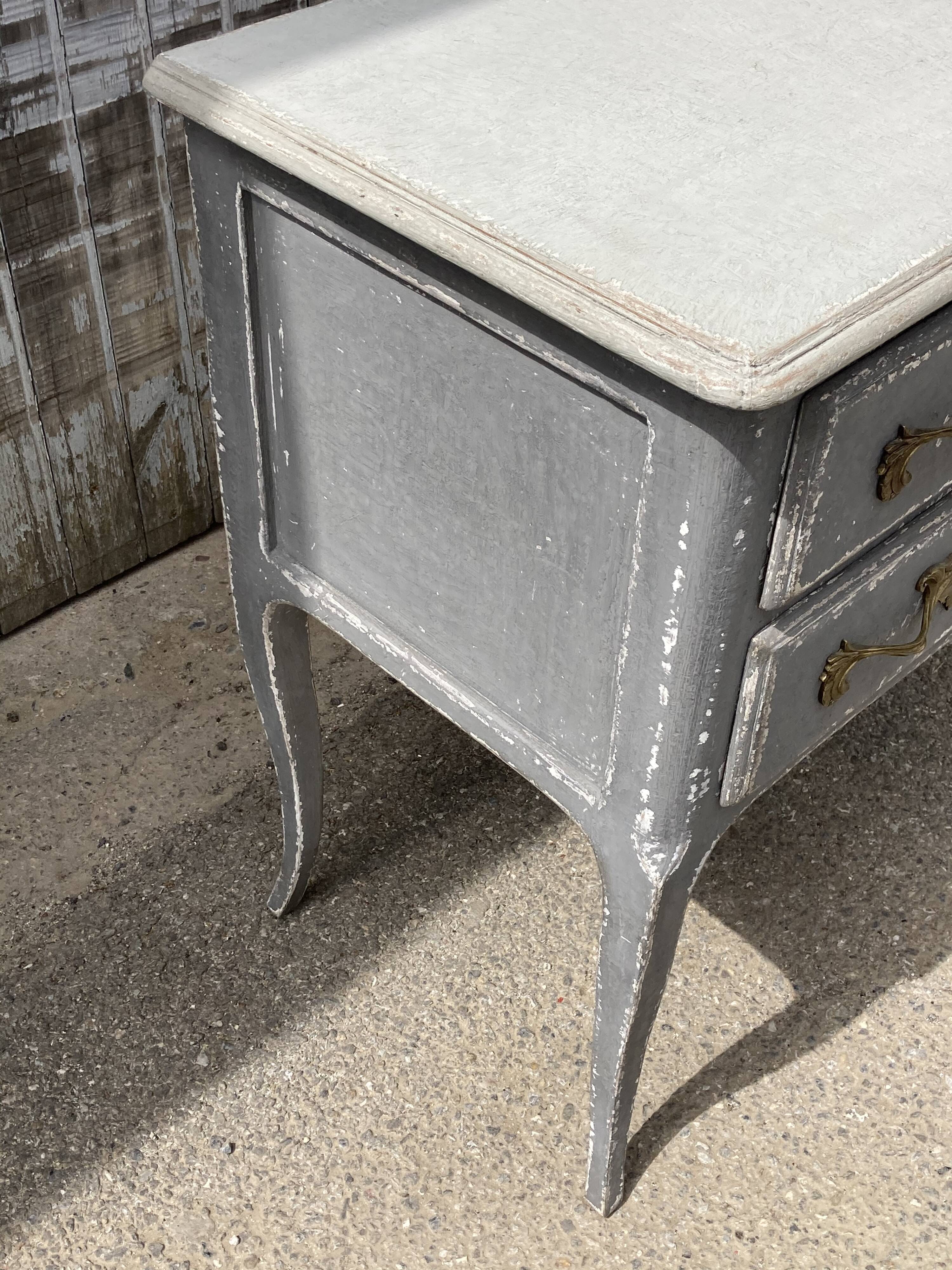 Convenient 2 Louis XV style drawers