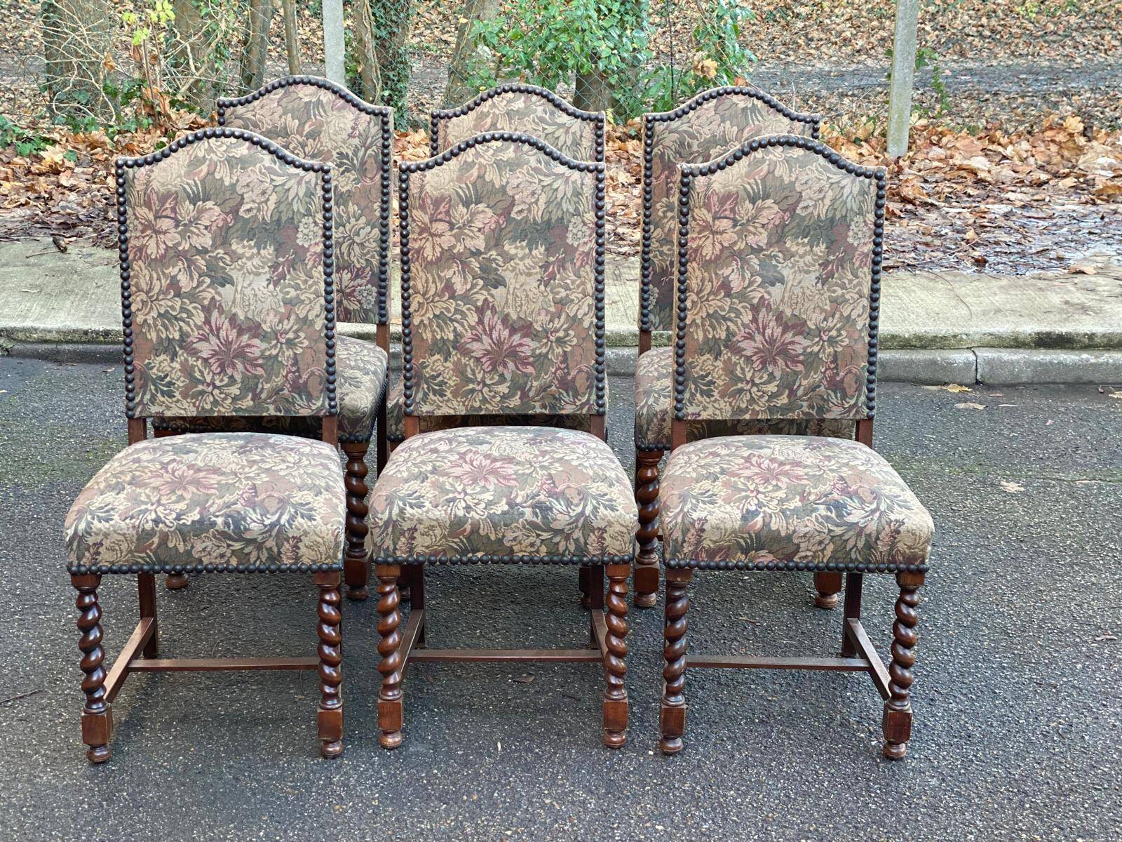 6 chaises à manger Louis XIII bois massif torsadés et tissu écru du 19ème