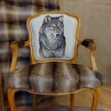 Armchair Louis XV head of wolf