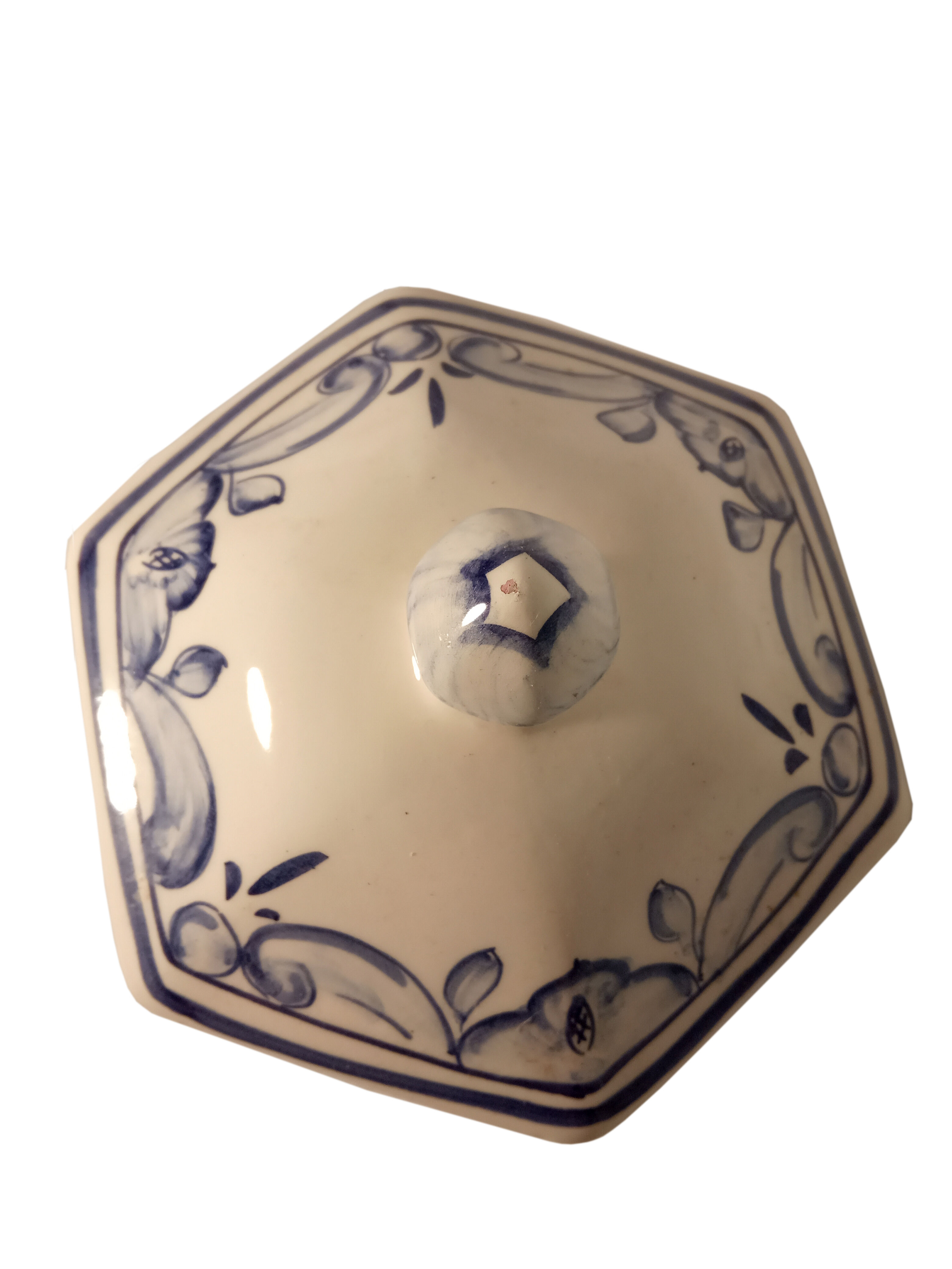 White-blue porcelain pot