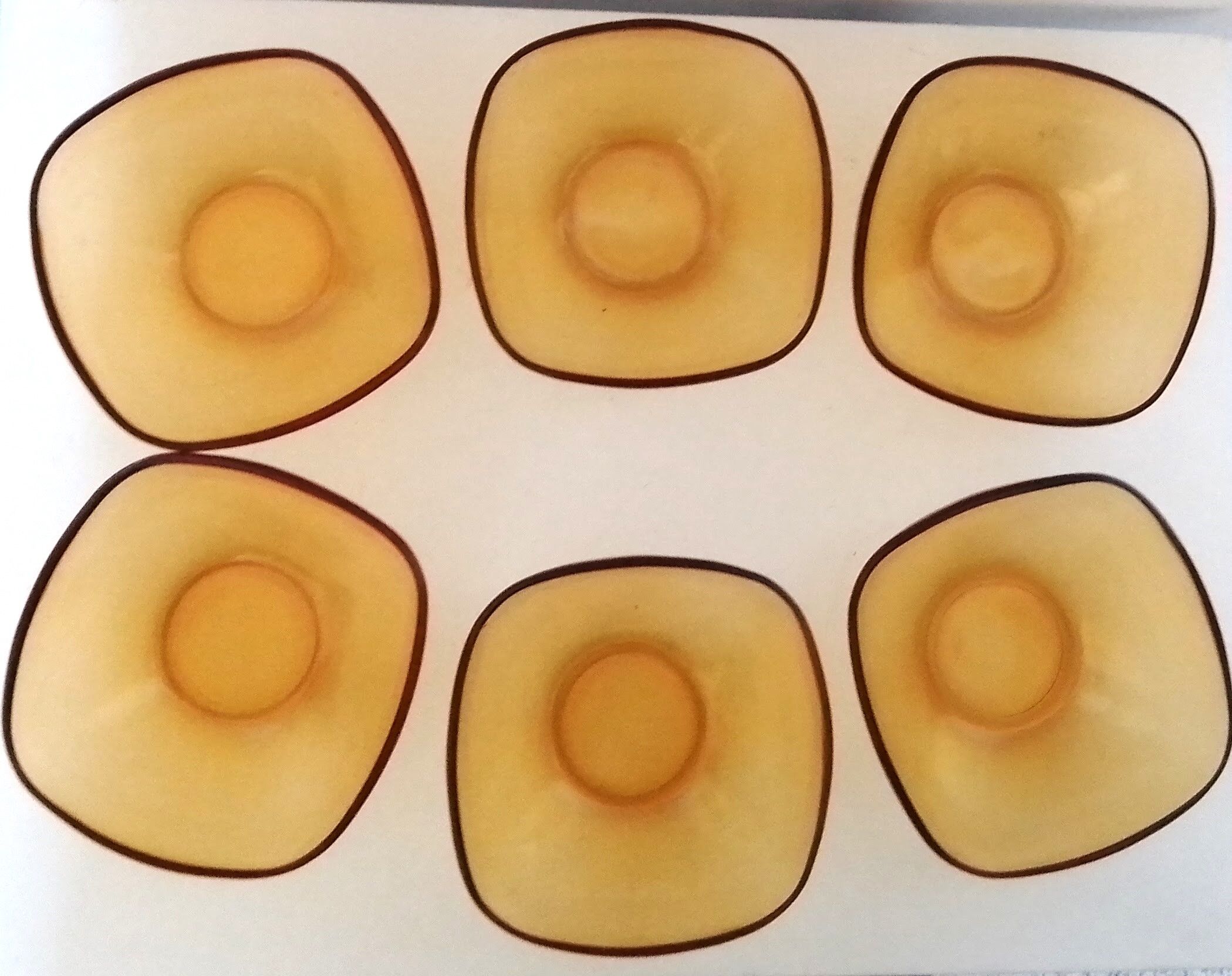 Set of 6 amber Vereco ramekins / bowls